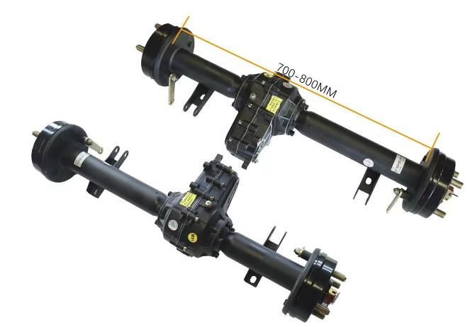 Electric tricycle rear axle drivetrain